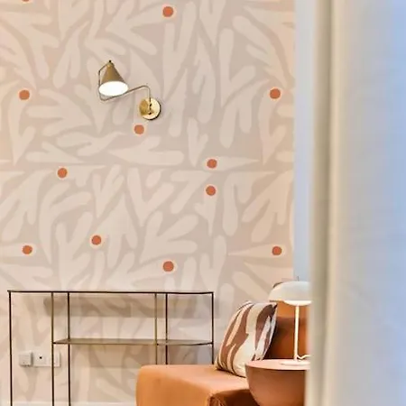 Central Proche Grand Boulevard - Ii